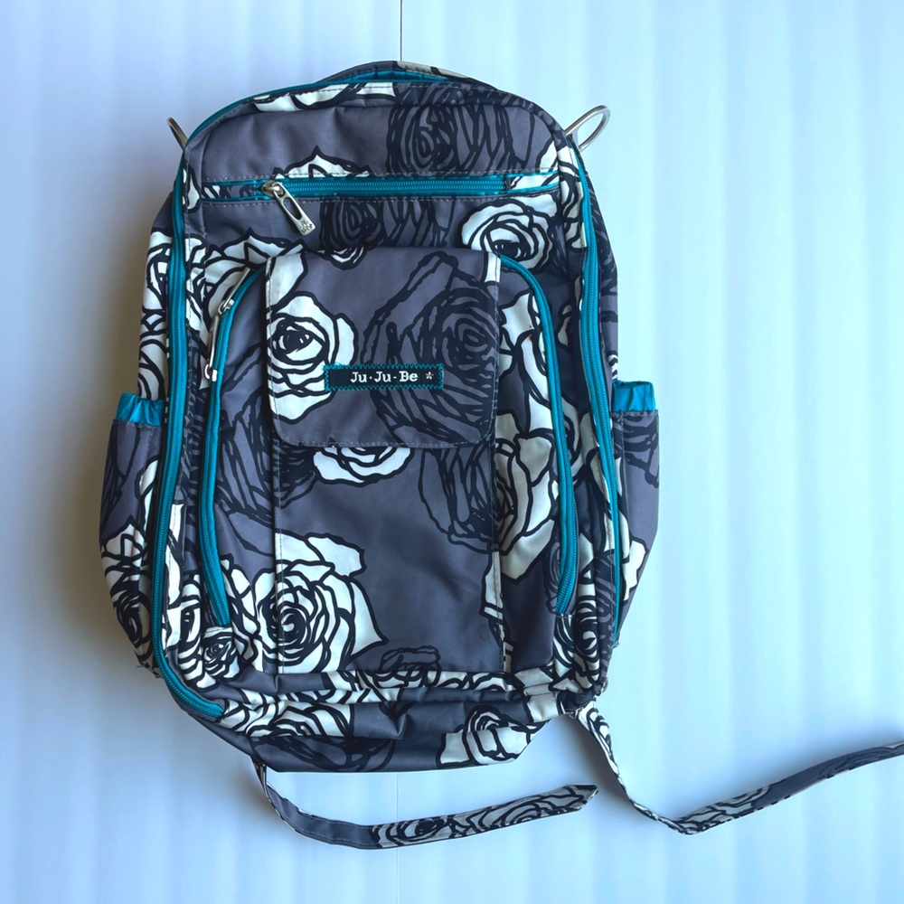 JuJuBe Charcoal Roses Backpack in great condition.
